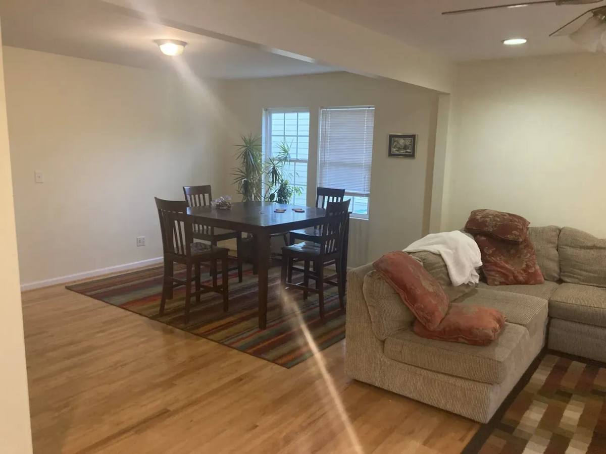 Apartment for rent at 111 Montpelier St, Charlottesville, VA 22903