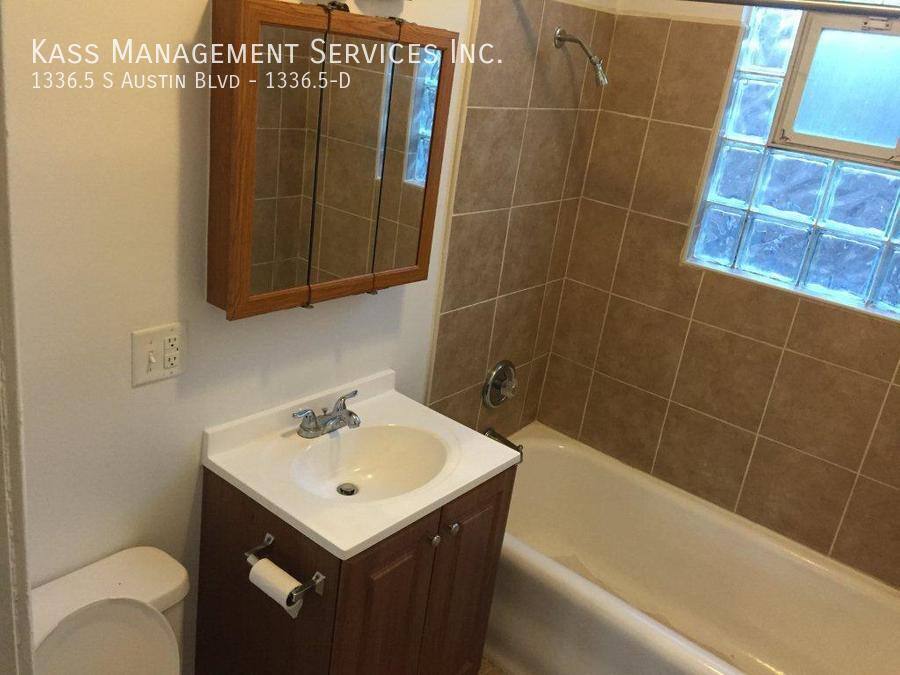 Apartment for rent at 13365 S Austin Blvd #D, Cicero, IL 60804