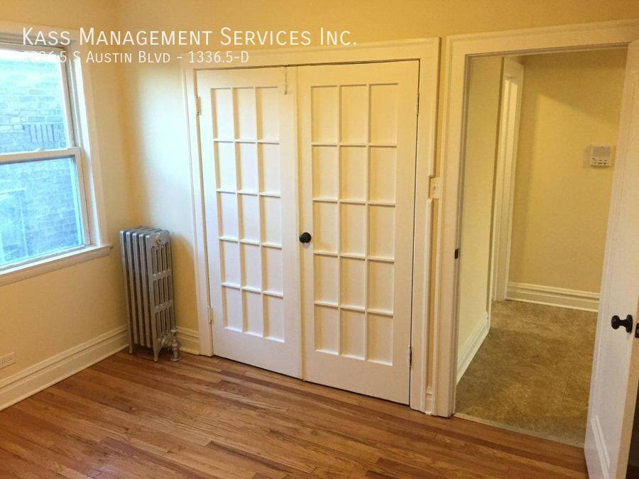 Apartment for rent at 13365 S Austin Blvd #D, Cicero, IL 60804