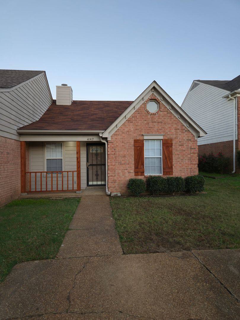 Townhouse for rent at 4142 Meadow Chase Cove, Memphis, TN 38115