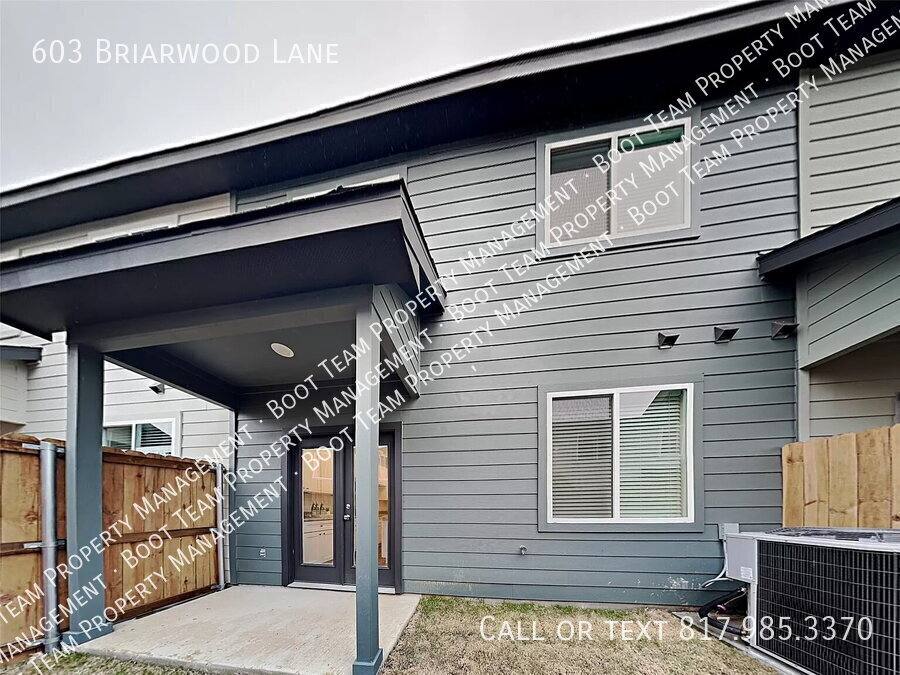 Apartment for rent at 603 Briarwood Lane, Fort Worth, TX 76140