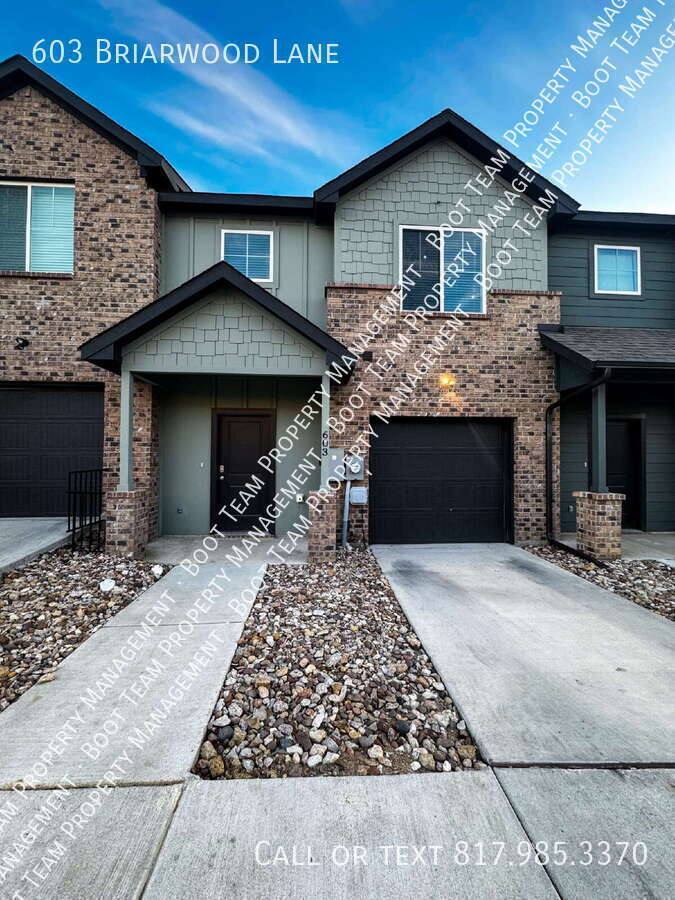 Apartment for rent at 603 Briarwood Lane, Fort Worth, TX 76140