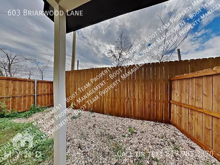 Apartment for rent at 603 Briarwood Lane, Fort Worth, TX 76140