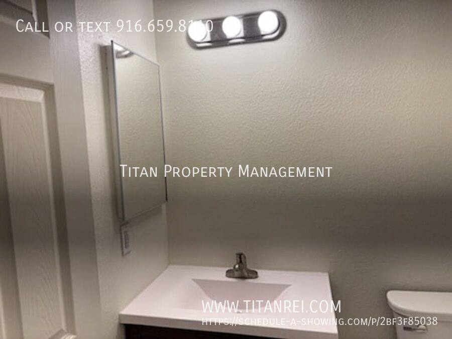 Apartment for rent at 1050 Clinton Rd, Sacramento, CA 95825