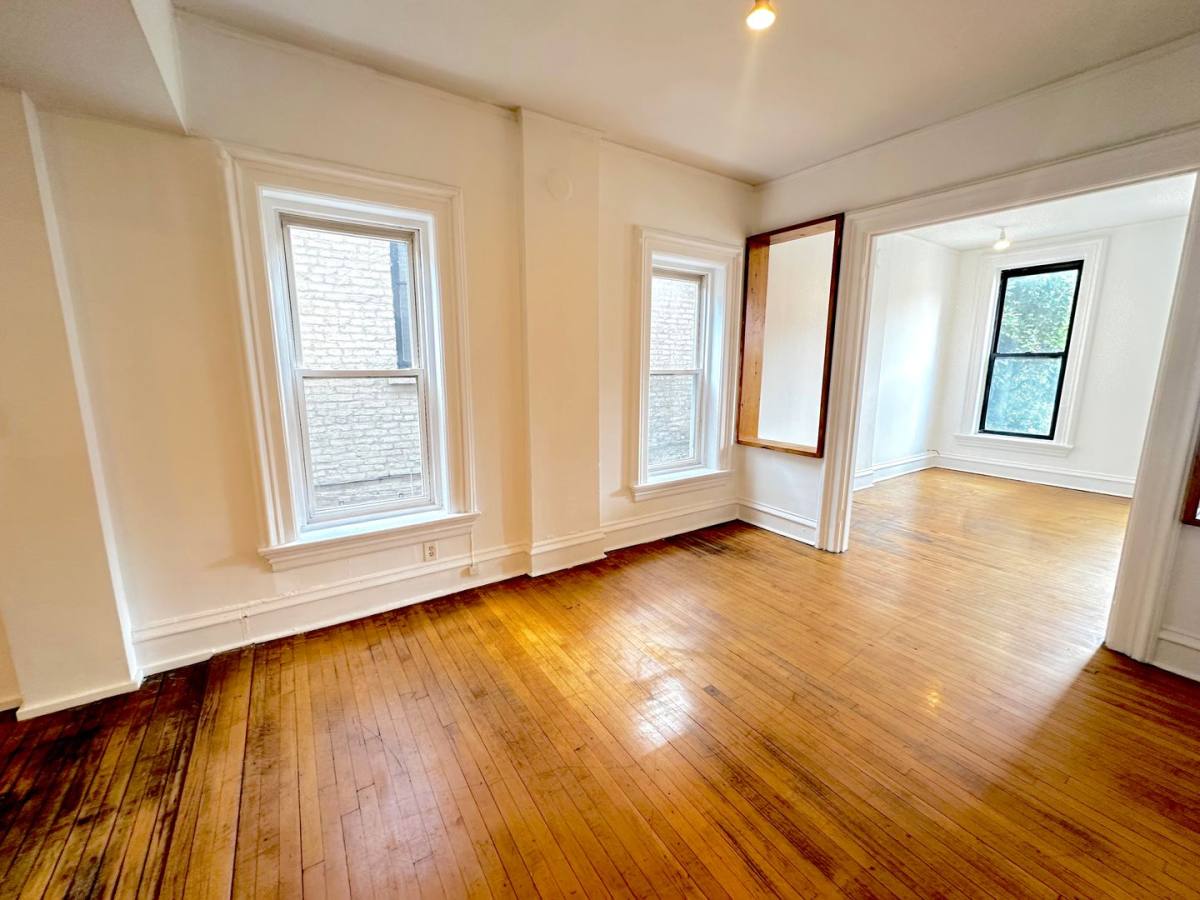 Apartment for rent at 1806 S Jefferson, Chicago, IL 60616