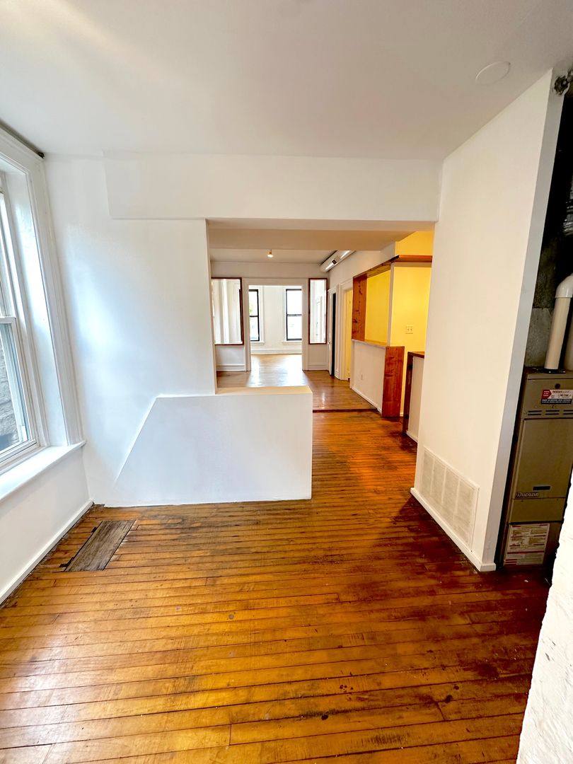 Apartment for rent at 1806 S Jefferson, Chicago, IL 60616