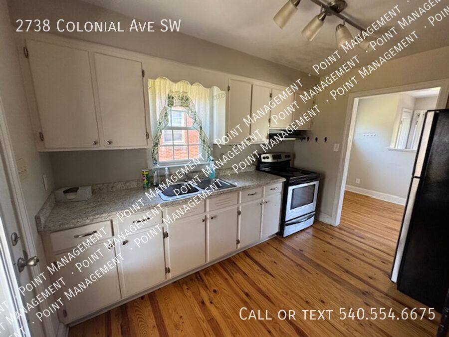 House for rent at 2738 Colonial Ave SW, Roanoke, VA 24015