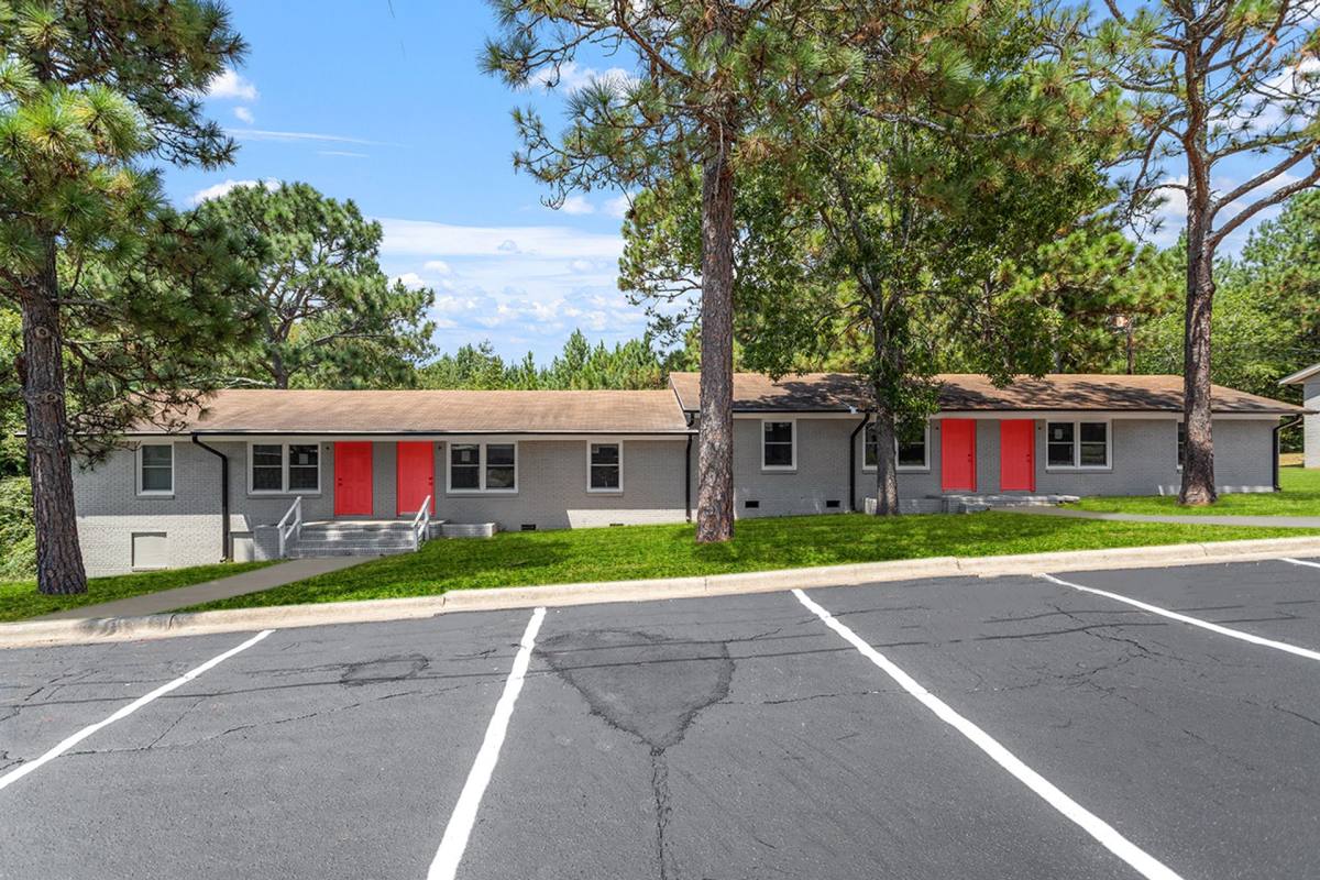 Apartment for rent at 1302-E King St, Spring Lake, NC 28390