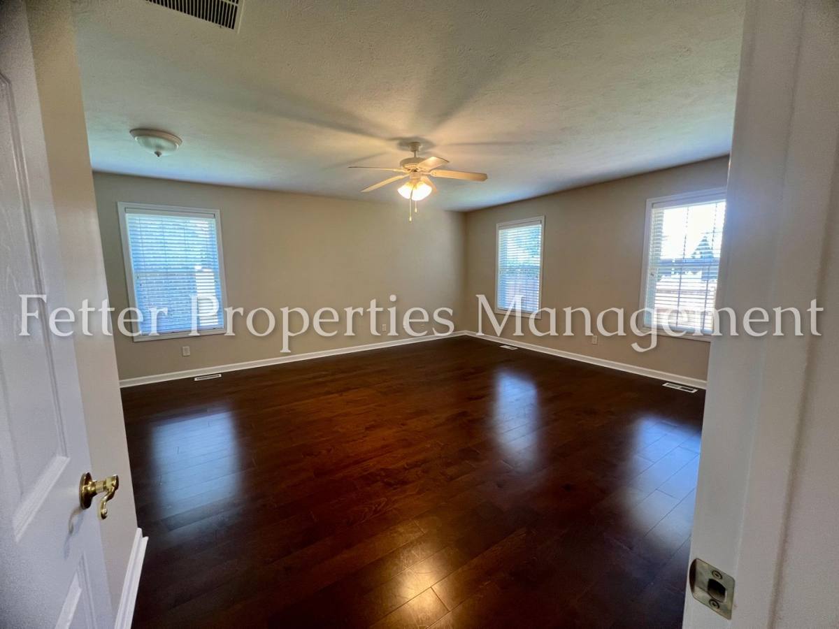 House for rent at 4595 Miranda Dr, Newburgh, IN 47630