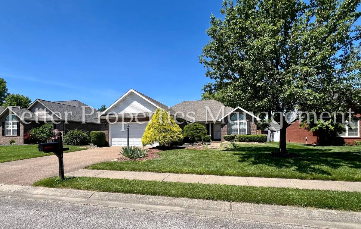 House for rent at 4595 Miranda Dr, Newburgh, IN 47630