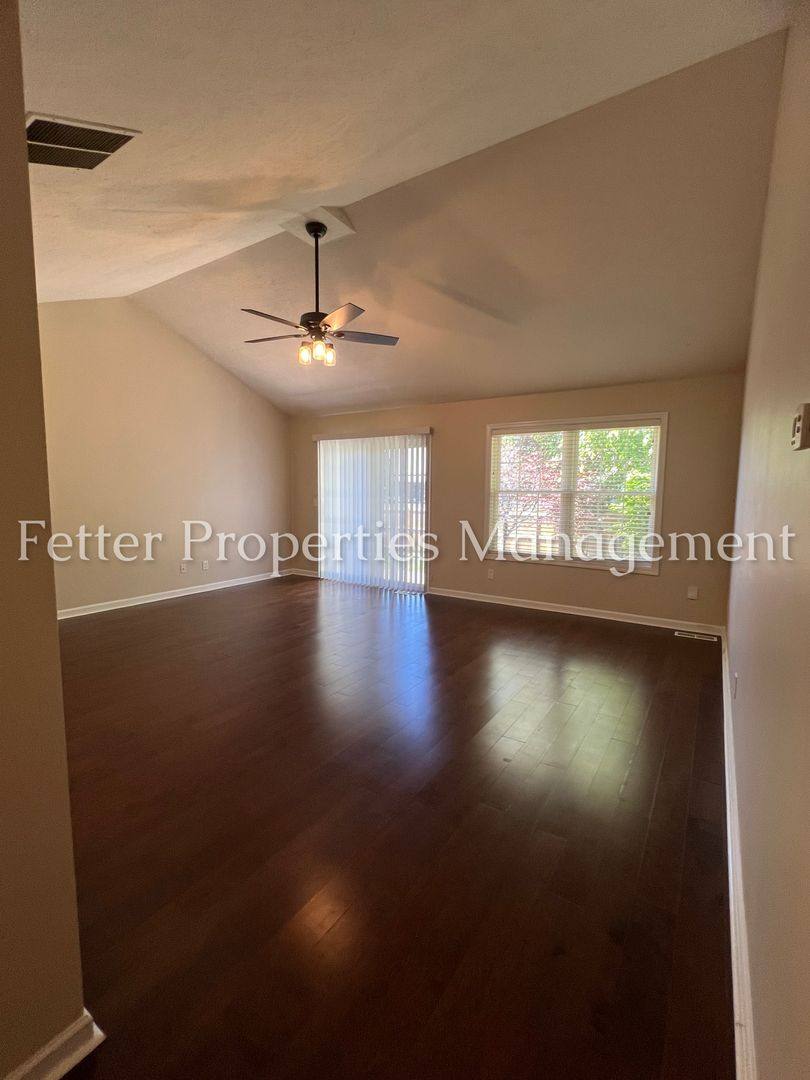House for rent at 4595 Miranda Dr, Newburgh, IN 47630