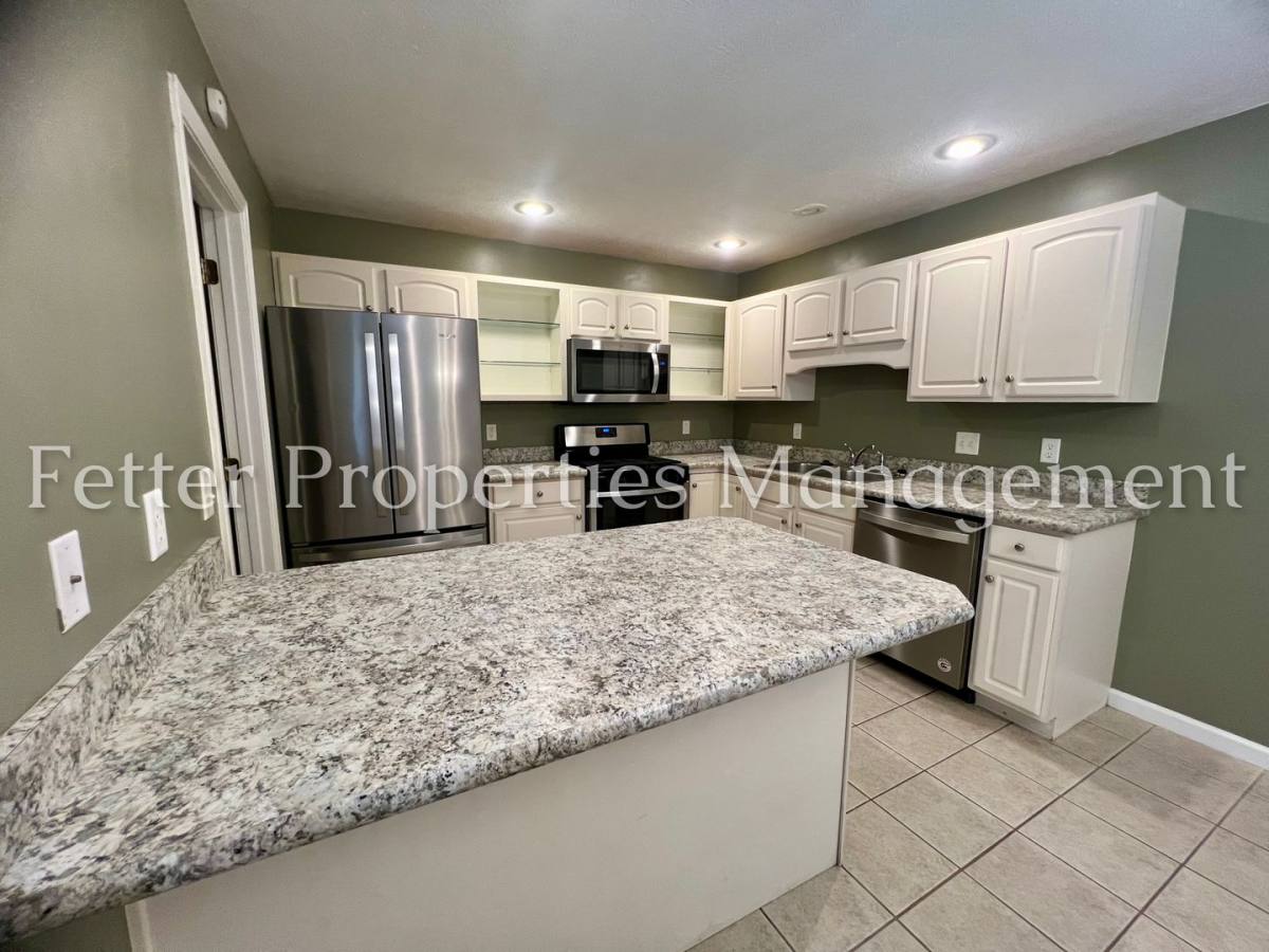 House for rent at 4595 Miranda Dr, Newburgh, IN 47630