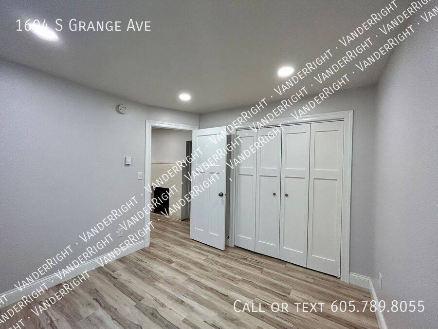 House for rent at 1604 S Grange Ave, Sioux Falls, SD 57105