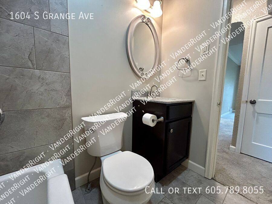 House for rent at 1604 S Grange Ave, Sioux Falls, SD 57105