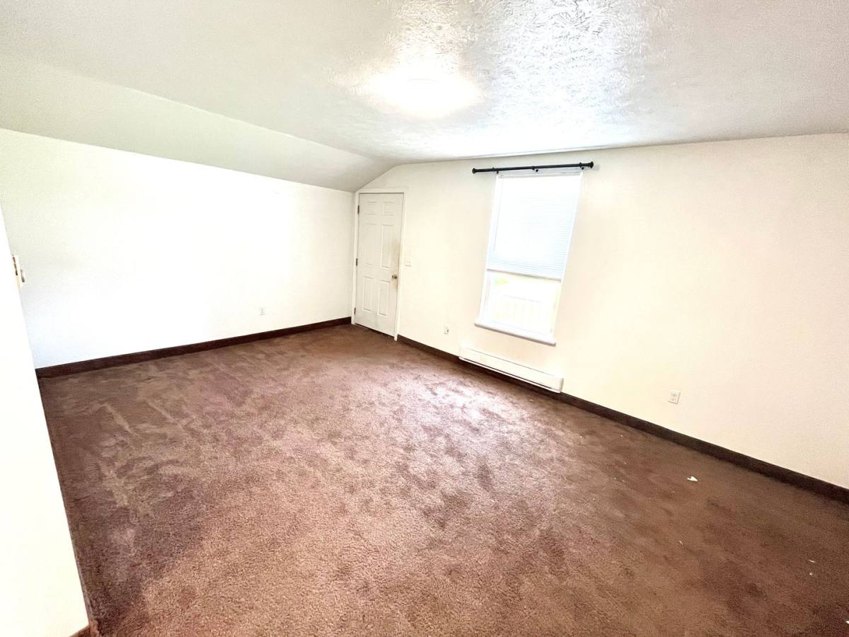 Apartment for rent at 6592 Buffalo Rd, Harborcreek, PA 16421