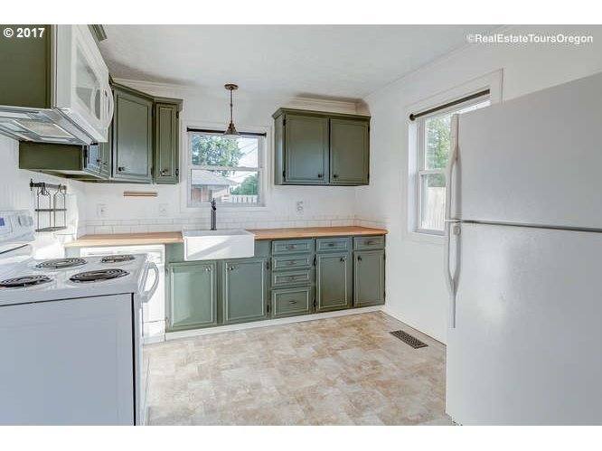 Condo for rent at 10006 SE Yukon St, Portland, OR 97266