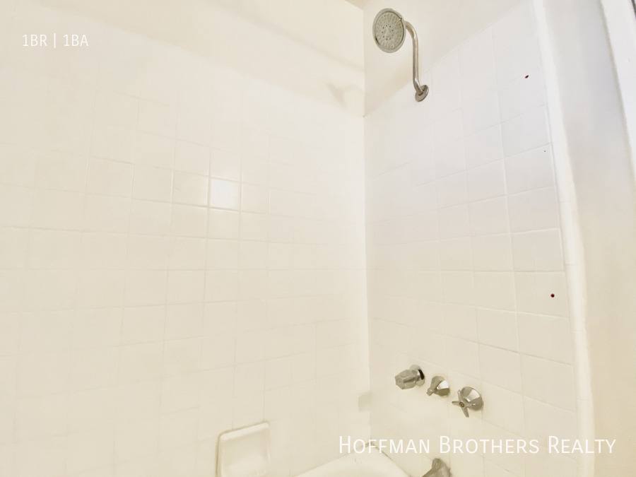 Apartment for rent at 1326 N Flores St #12, West Hollywood, CA 90069
