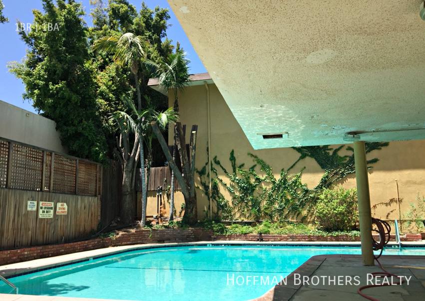 Apartment for rent at 1326 N Flores St #12, West Hollywood, CA 90069