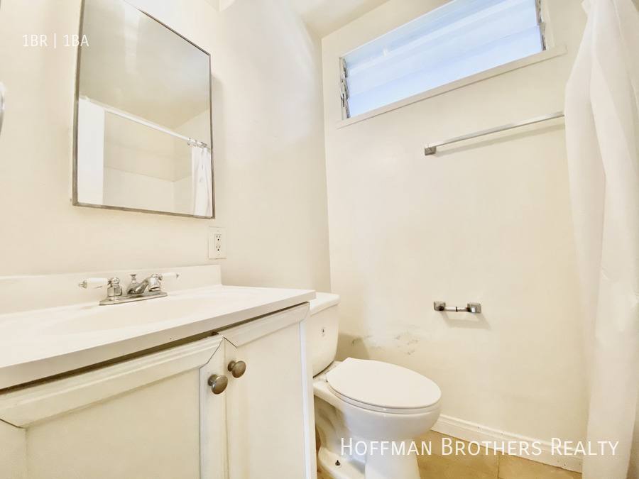 Apartment for rent at 1326 N Flores St #12, West Hollywood, CA 90069