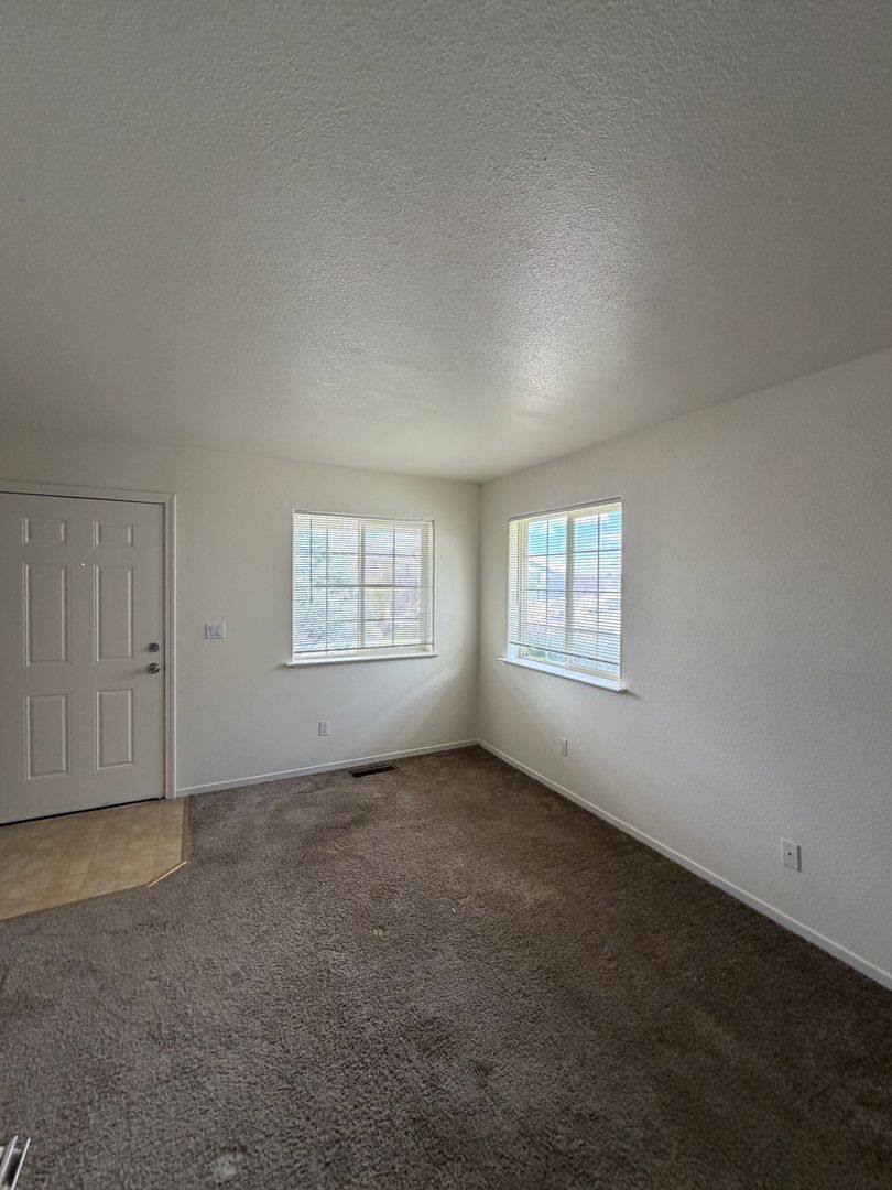 Apartment for rent at 129 Palmer Court, Dayton, NV 89403