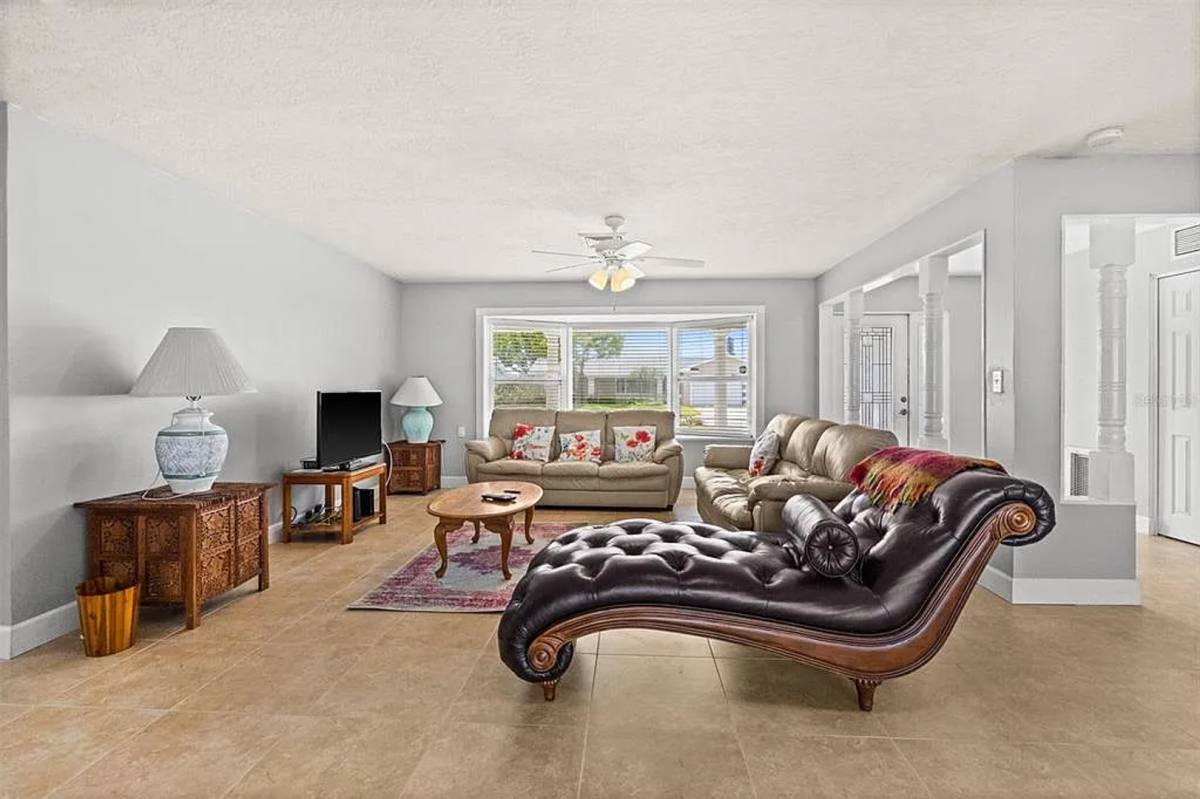 House for rent at 710 116th Ave, Saint Petersburg, FL 33706