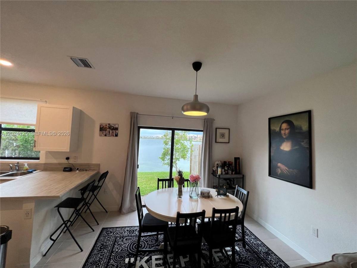 Townhouse for rent at 20610 NE 5th Place, Miami, FL 33179