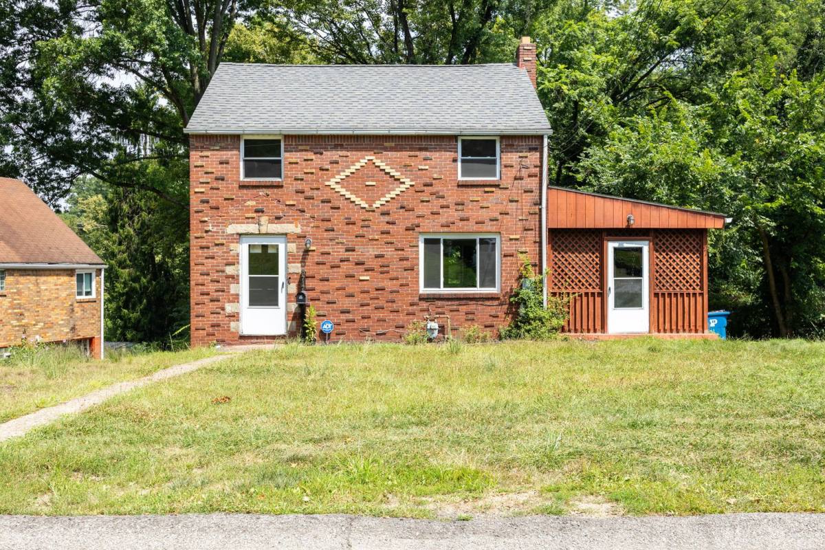 House for rent at 9717 Glendale Rd, Pittsburgh, PA 15235
