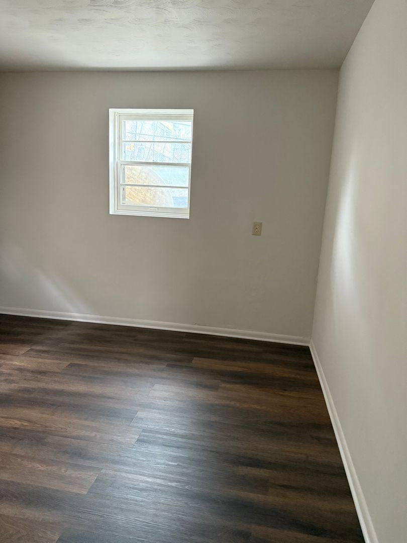 Apartment for rent at 4844 Taylor St, Omaha, NE 68104