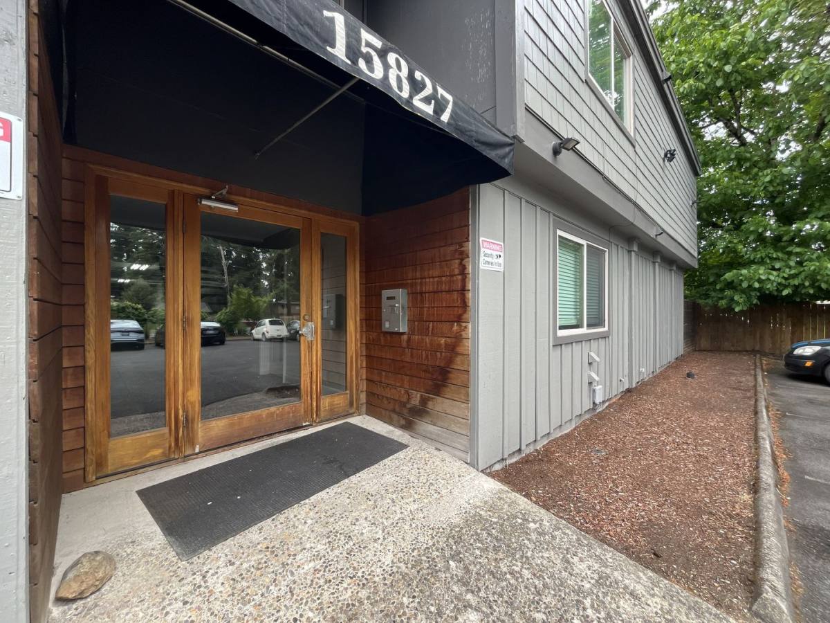 Apartment for rent at 15827 NE Glisan St, Portland, OR 97230