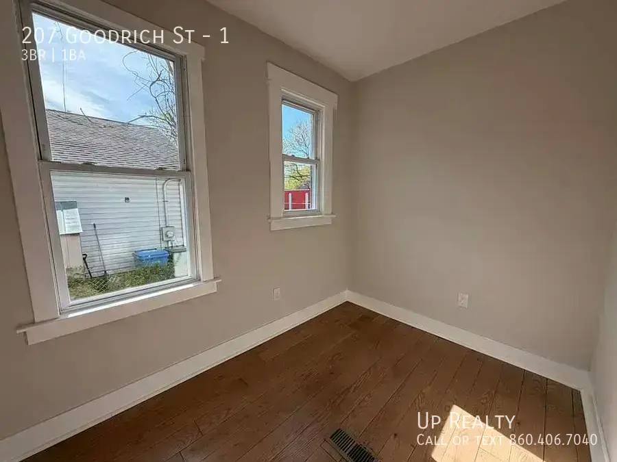 Apartment for rent at 207 Goodrich St #1, Hamden, CT 06517