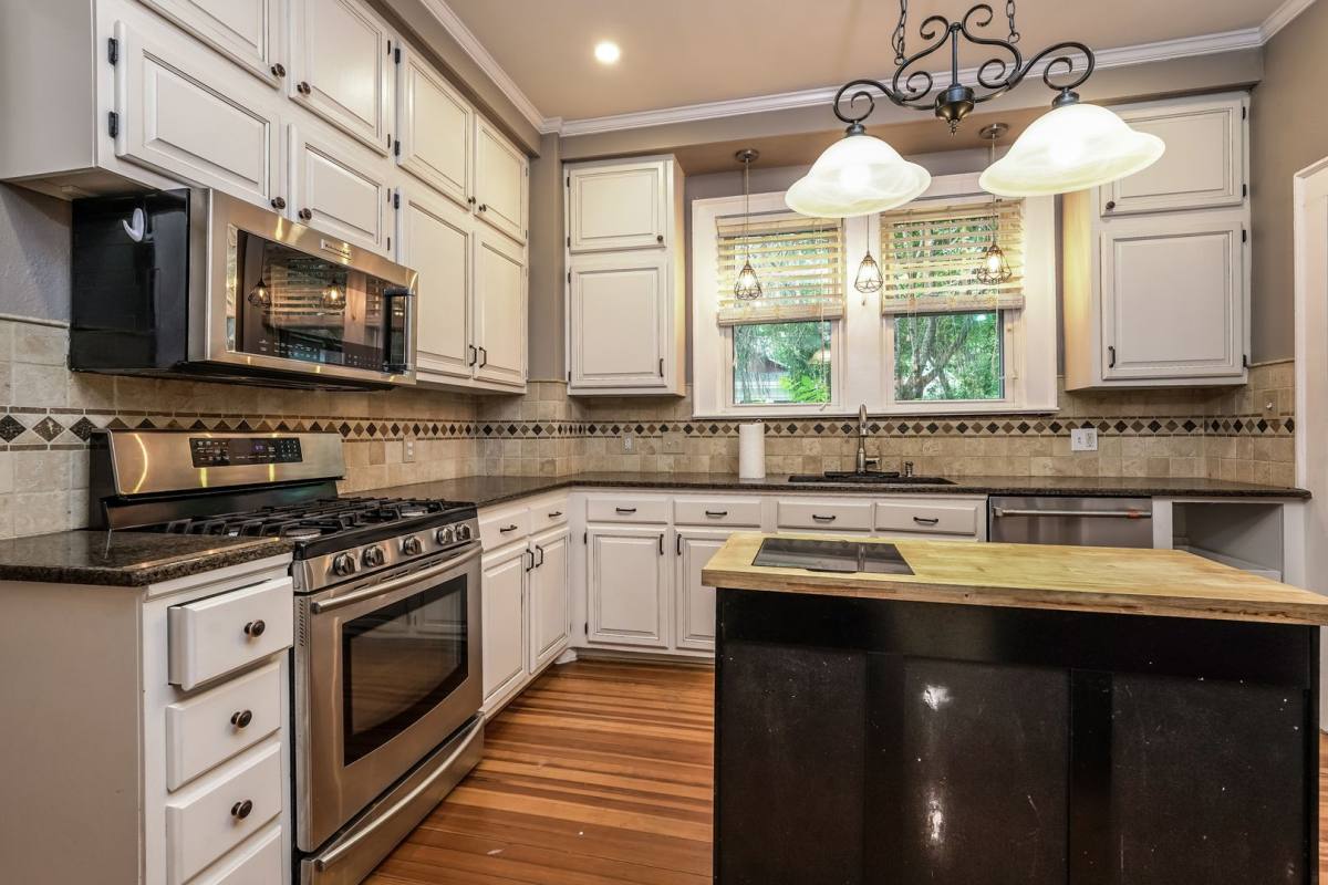 House for rent at 340 W End Blvd, Winston Salem, NC 27101