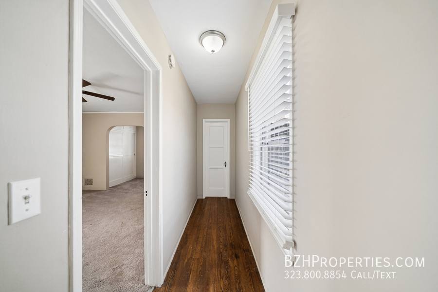 Apartment for rent at 1402 1 2 N Mansfield Ave, Los Angeles, CA 90028