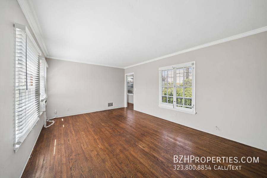 Apartment for rent at 1402 1 2 N Mansfield Ave, Los Angeles, CA 90028