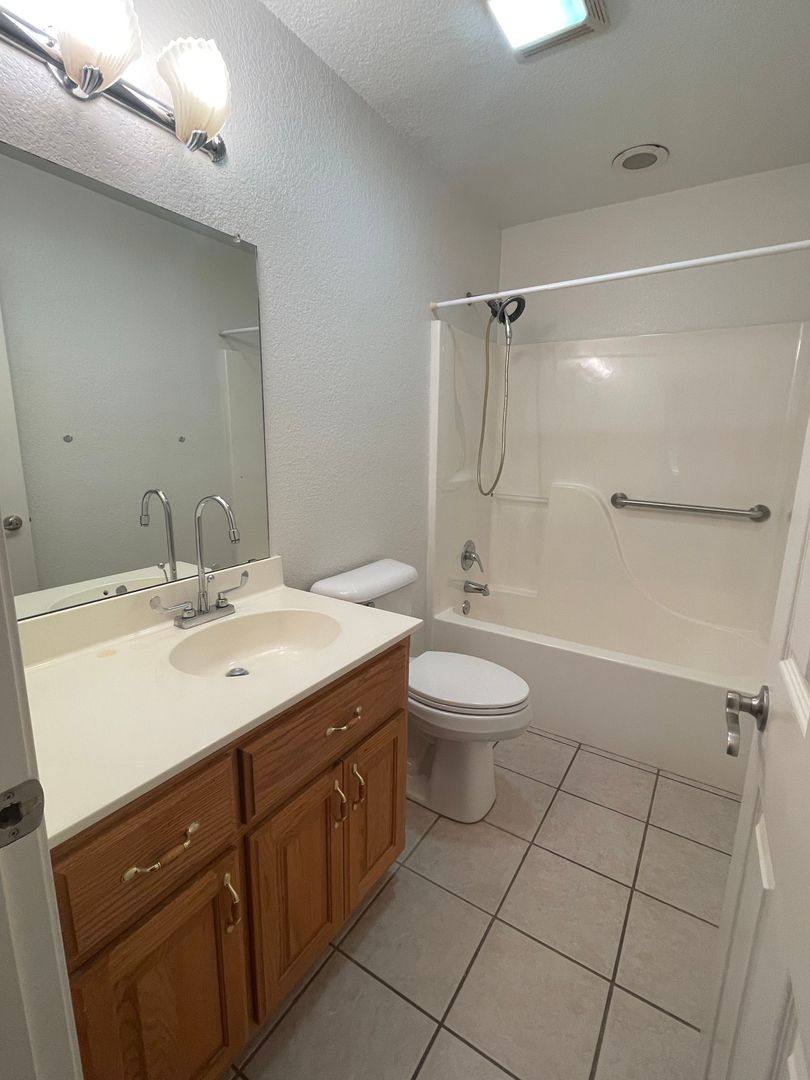 House for rent at 701 N 4th St, Dardanelle, AR 72834
