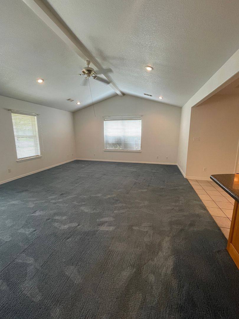 House for rent at 701 N 4th St, Dardanelle, AR 72834