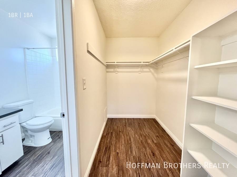Apartment for rent at 140 N Hoover St #111, Los Angeles, CA 90004