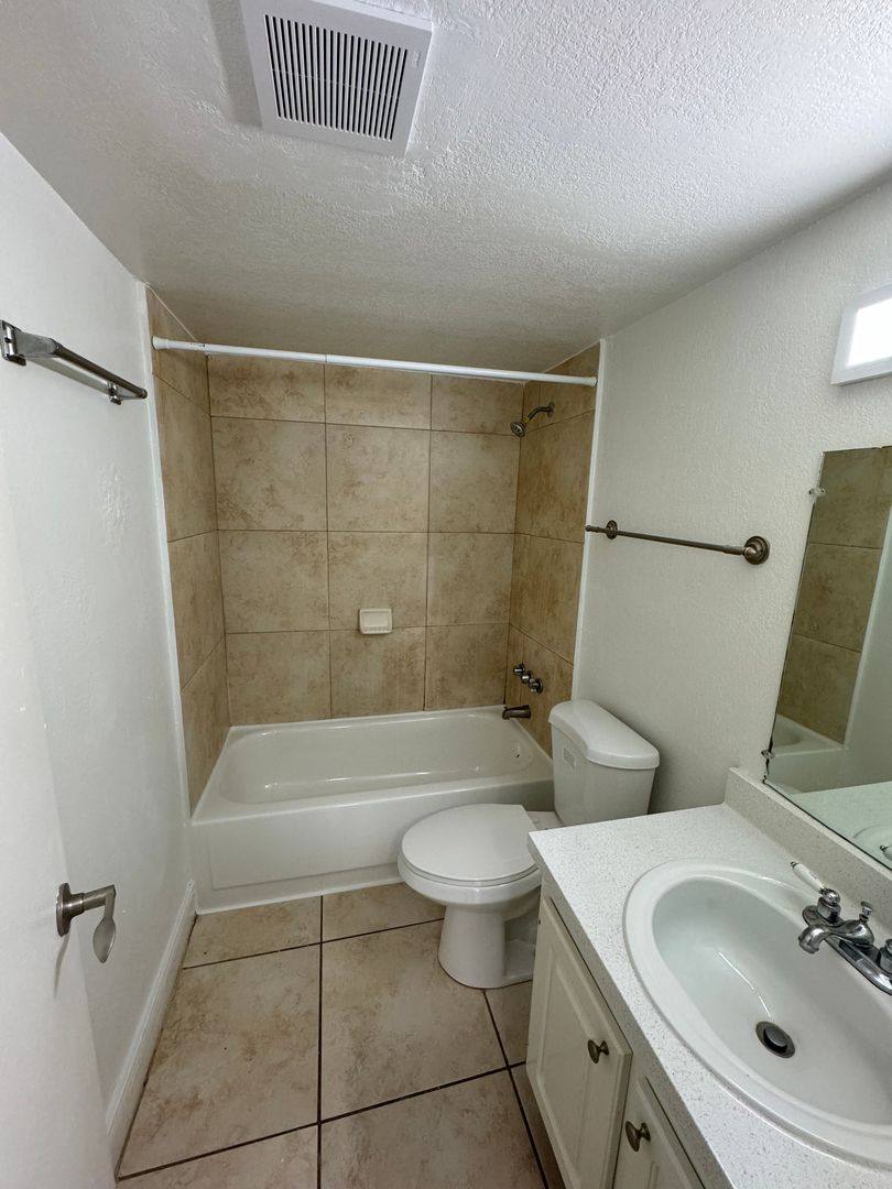 Apartment for rent at 1805 Sans Souci Blvd #116, Miami, FL 33181