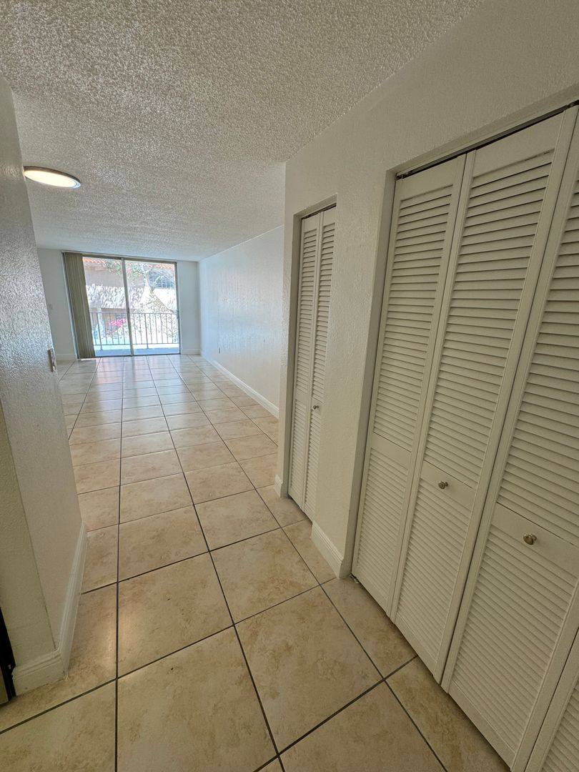 Apartment for rent at 1805 Sans Souci Blvd #116, Miami, FL 33181