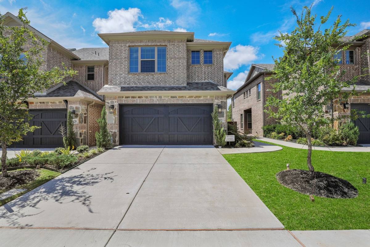 Townhouse for rent at 3032 Galveston St, Plano, TX 75075