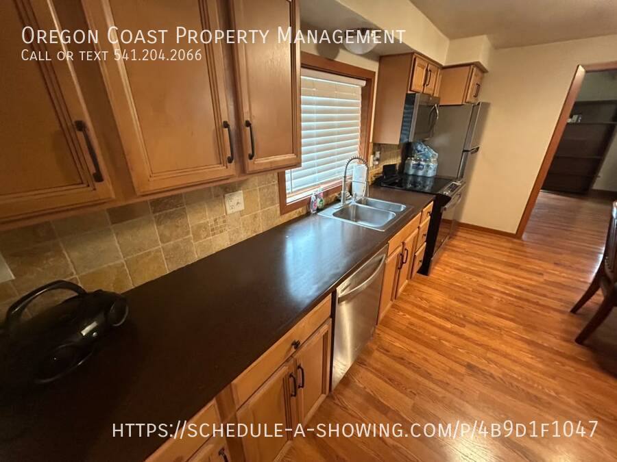 House for rent at 1410 4th St, Tillamook, OR 97141