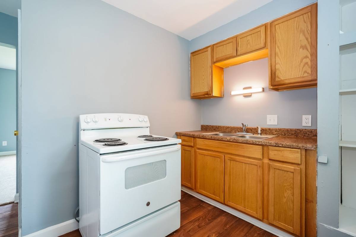 House for rent at 2875 E 12th Ave, Columbus, OH 43219