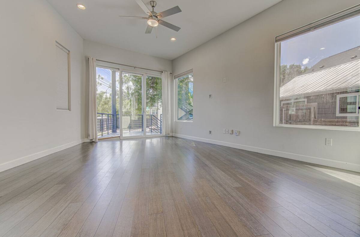 Apartment for rent at 2406 E 16th St, Austin, TX 78702