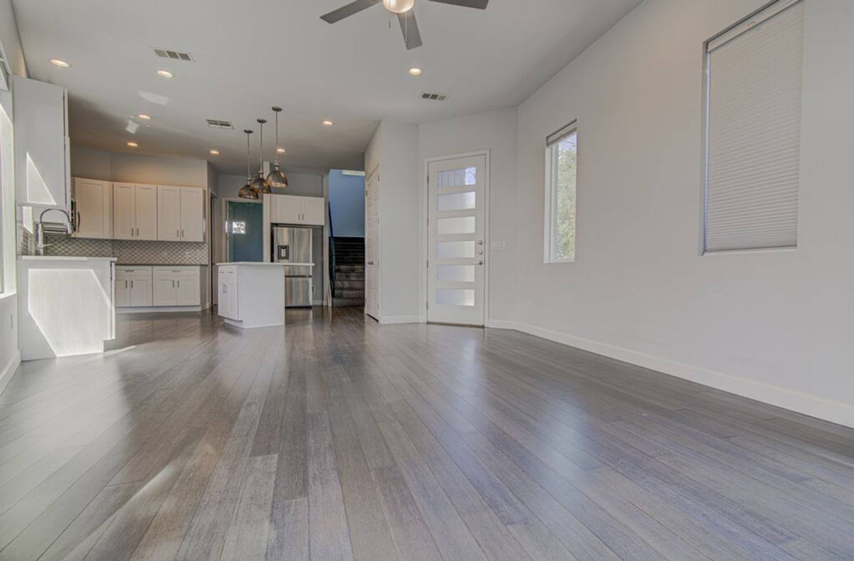 Apartment for rent at 2406 E 16th St, Austin, TX 78702