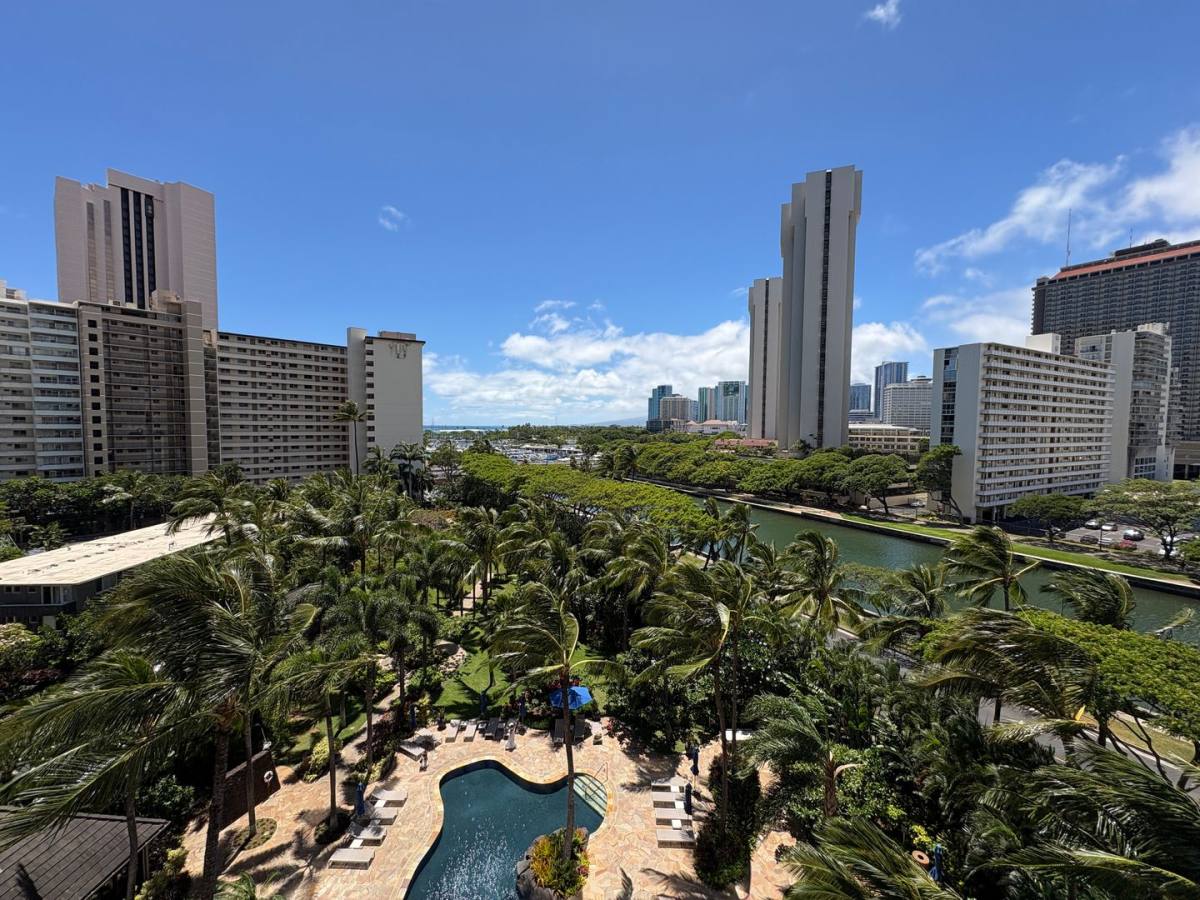 Apartment for rent at 1551 Ala Wai Blvd, Honolulu, HI 96815