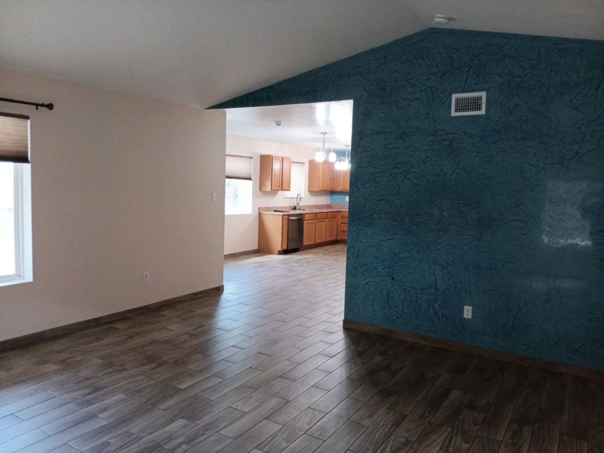 House for rent at 9031 San Nicholas Ave NW, Albuquerque, NM 87121