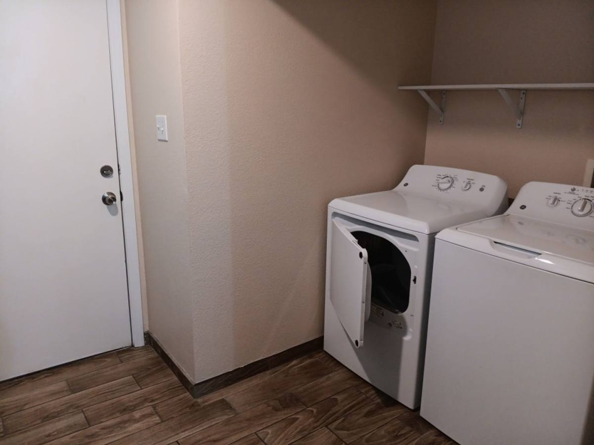 House for rent at 9031 San Nicholas Ave NW, Albuquerque, NM 87121