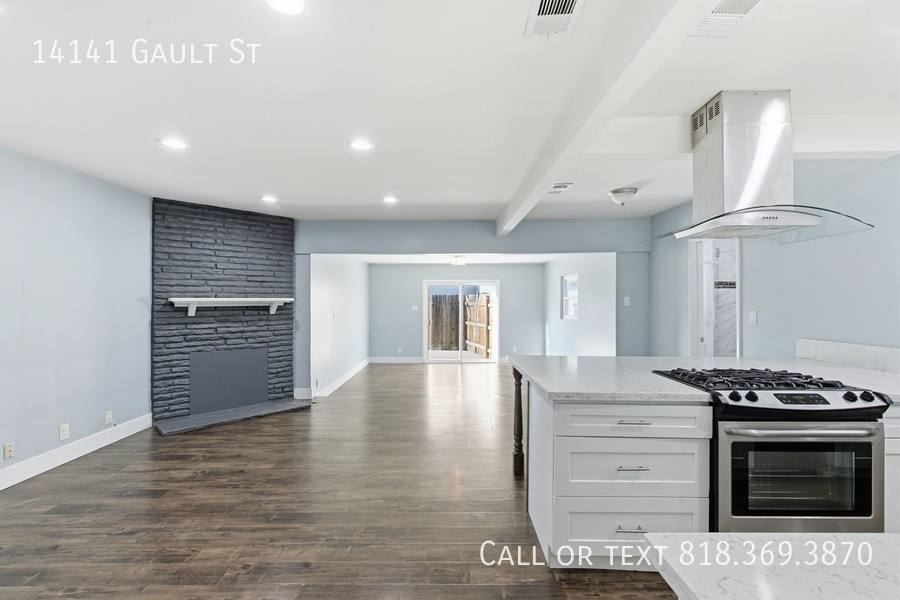 House for rent at 14141 Gault St, Van Nuys, CA 91405