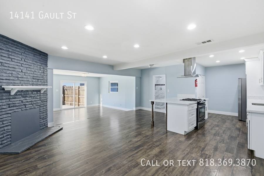 House for rent at 14141 Gault St, Van Nuys, CA 91405