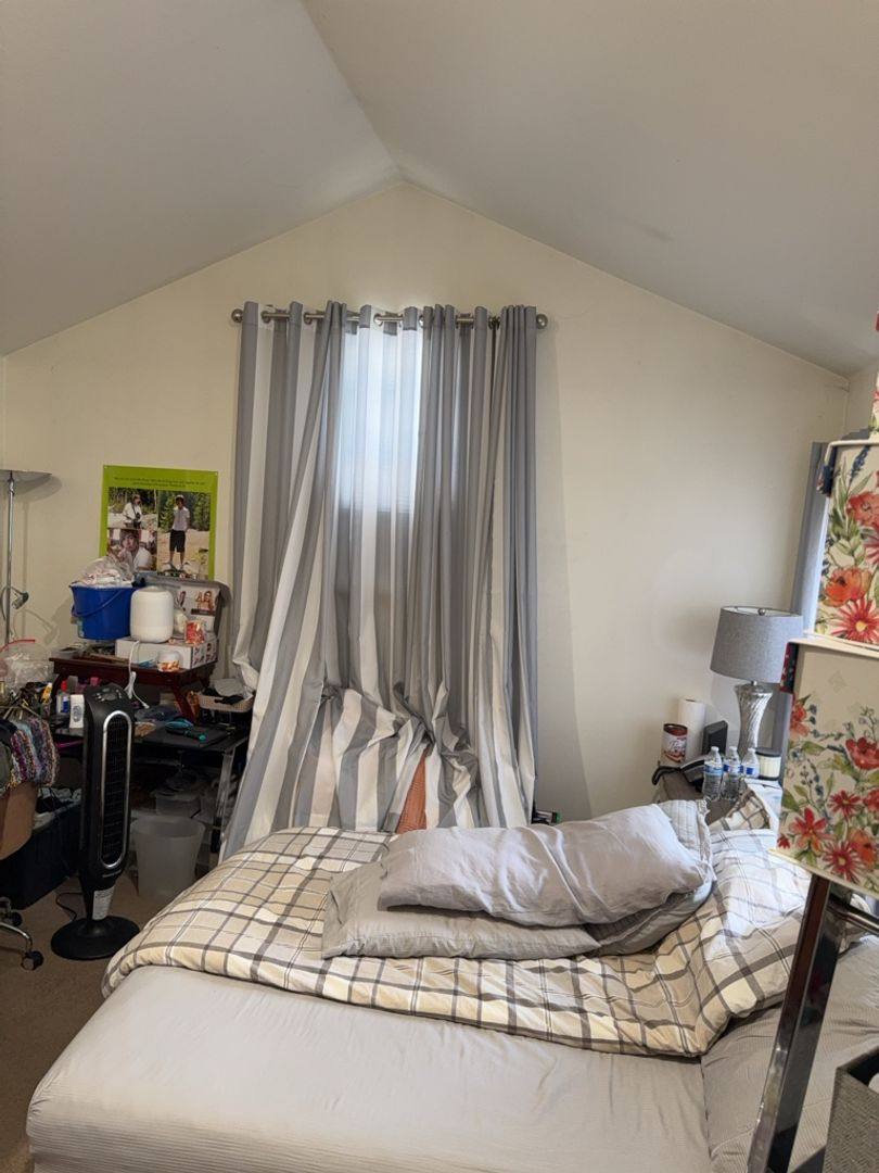 Townhouse for rent at 2816 2818 Moore St, Bellingham, WA 98226