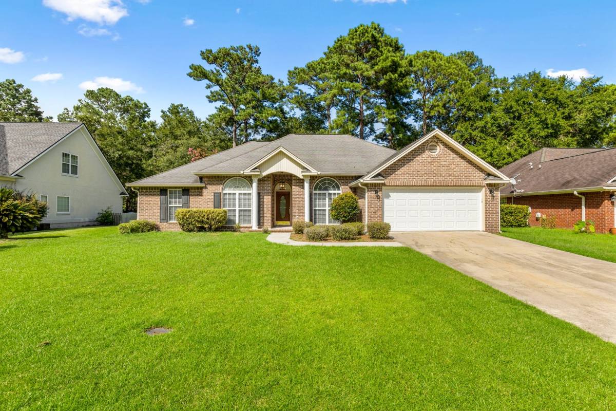 House for rent at 371 Marshview Dr, Richmond Hill, GA 31324